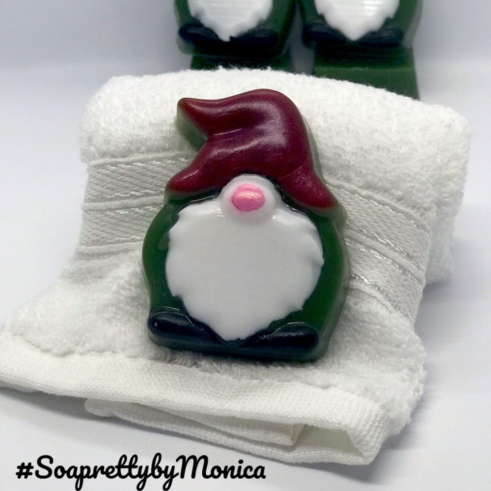 M💚Ms Gnomes in green